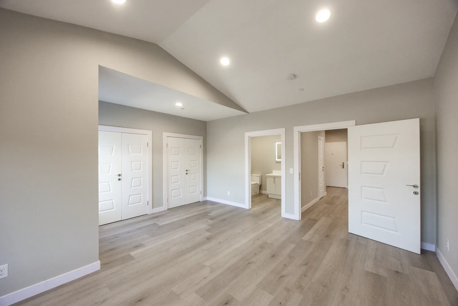 Bedroom — Taj Estates of Franklin I