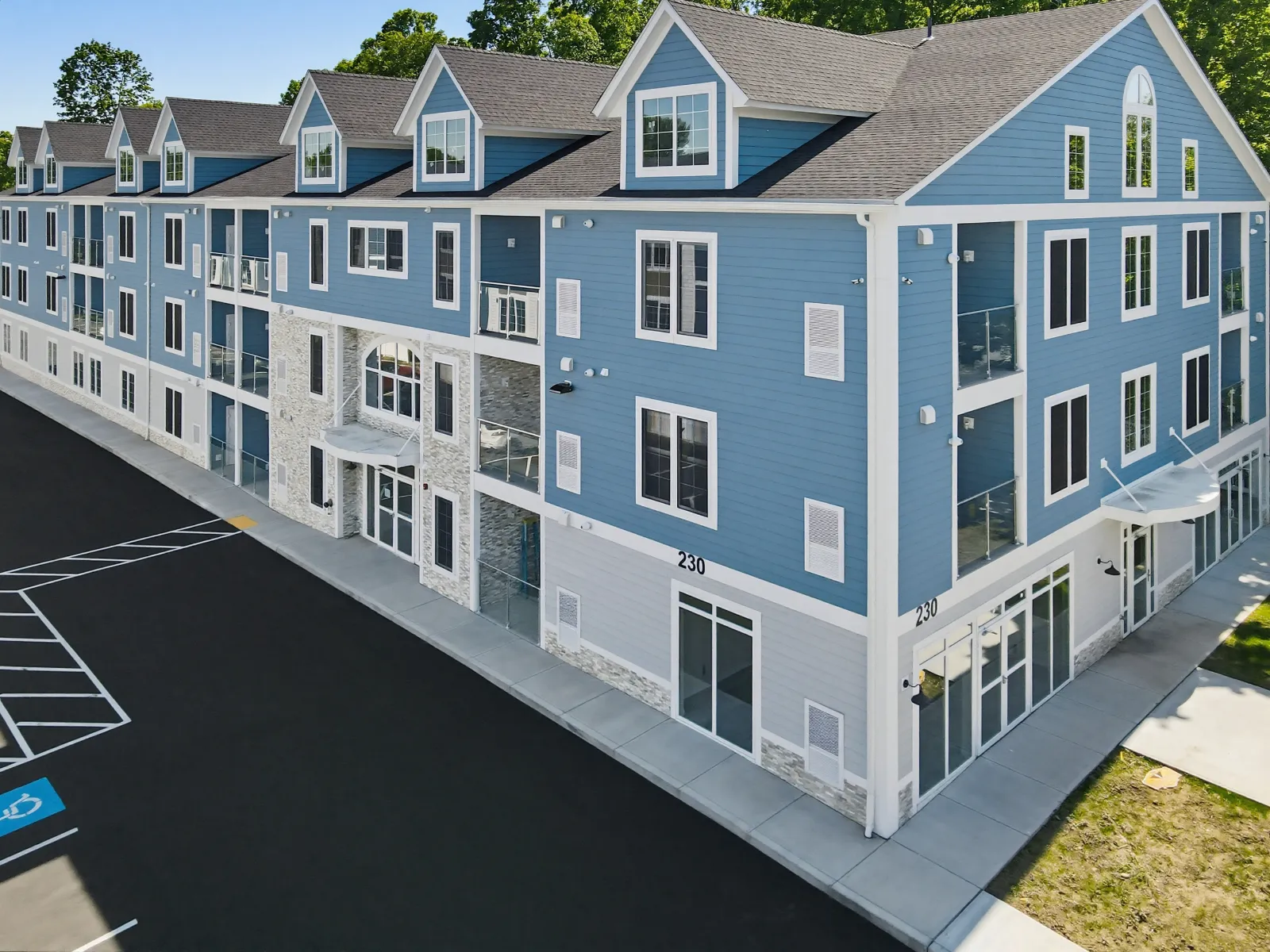 Aerial view of the building — Taj Estates of Franklin II