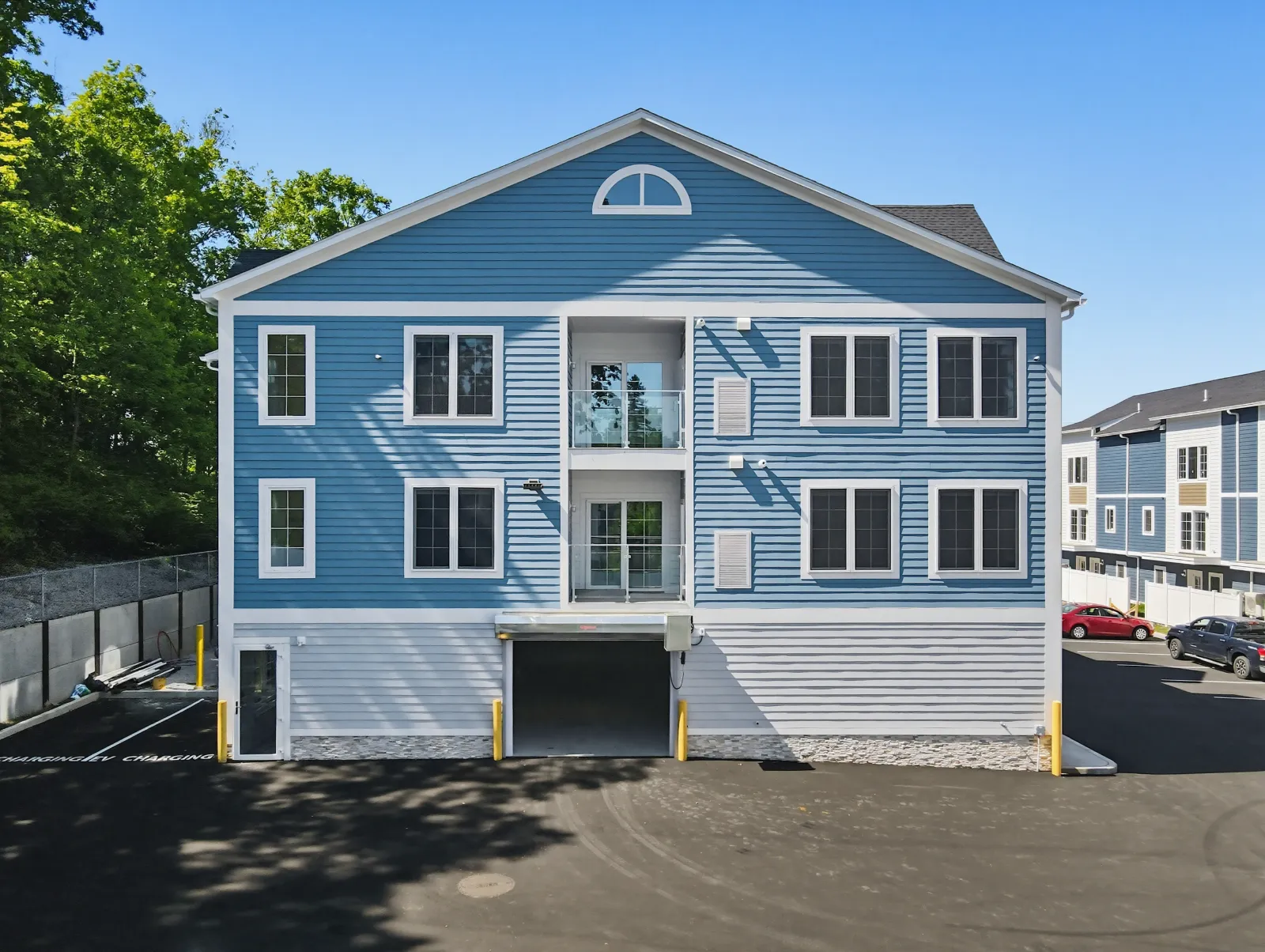 Rear view of the building — Taj Estates of Franklin II