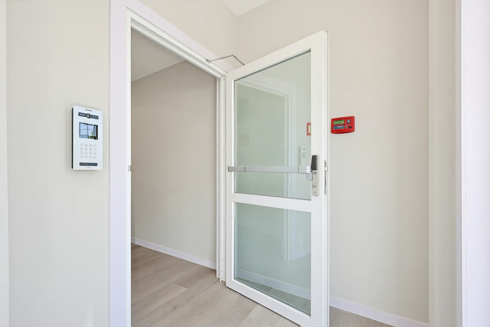 Taj Estates of Franklin II interior, photo 3